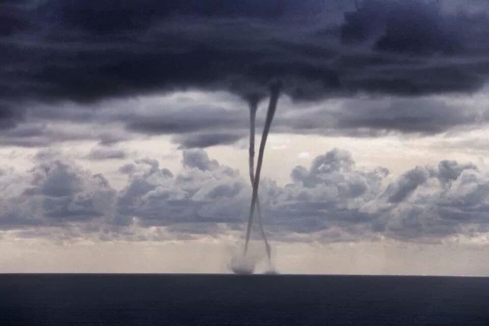 Image d'illustration pour Trombes près de Monaco - tornade en Sicile